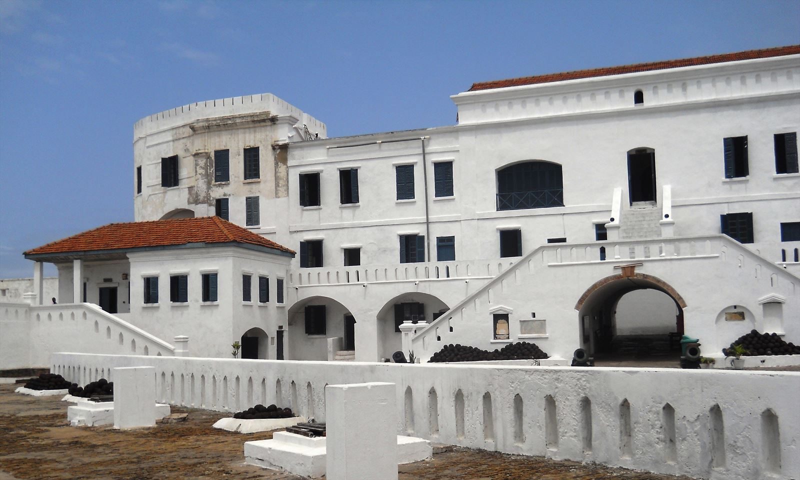 cape coast castle front view
